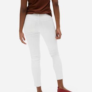 Size 23 BRAND NEW NEVER WORN JEANS, TAGS ON